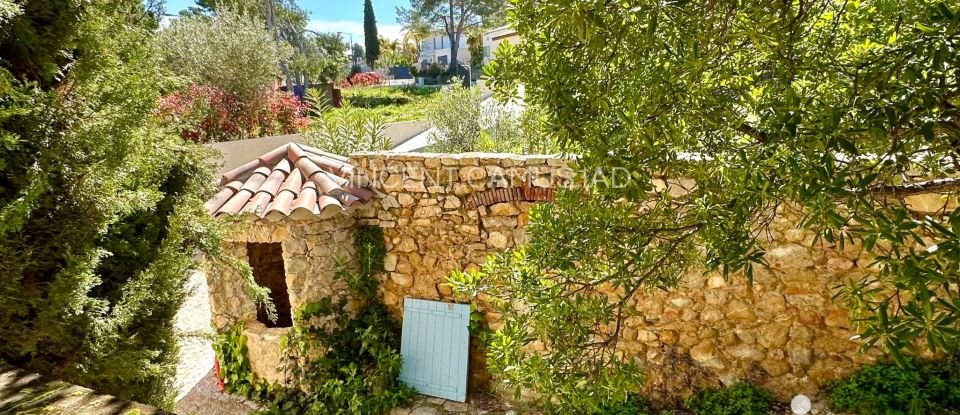 House 6 rooms of 290 m² in Sanary-sur-Mer (83110)