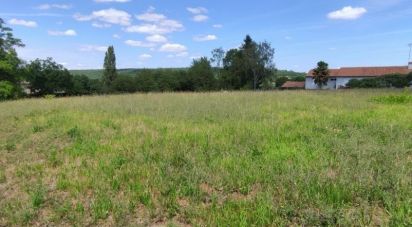 Land of 3,418 m² in Mazerolles (86320)