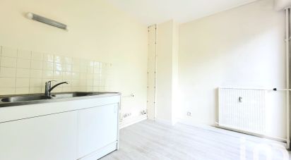 Apartment 2 rooms of 42 m² in Charleville-Mézières (08000)