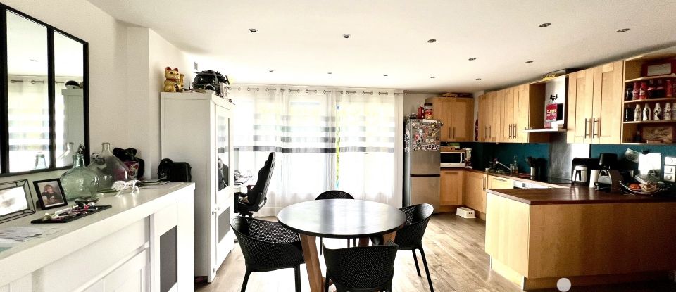 Apartment 5 rooms of 81 m² in Chennevières-sur-Marne (94430)
