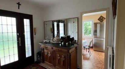 House 8 rooms of 200 m² in Provins (77160)
