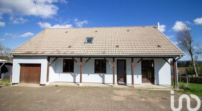 House 8 rooms of 130 m² in Fournols (63980)