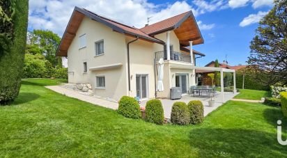 Maison 6 pièces de 240 m² à Divonne-les-Bains (01220)