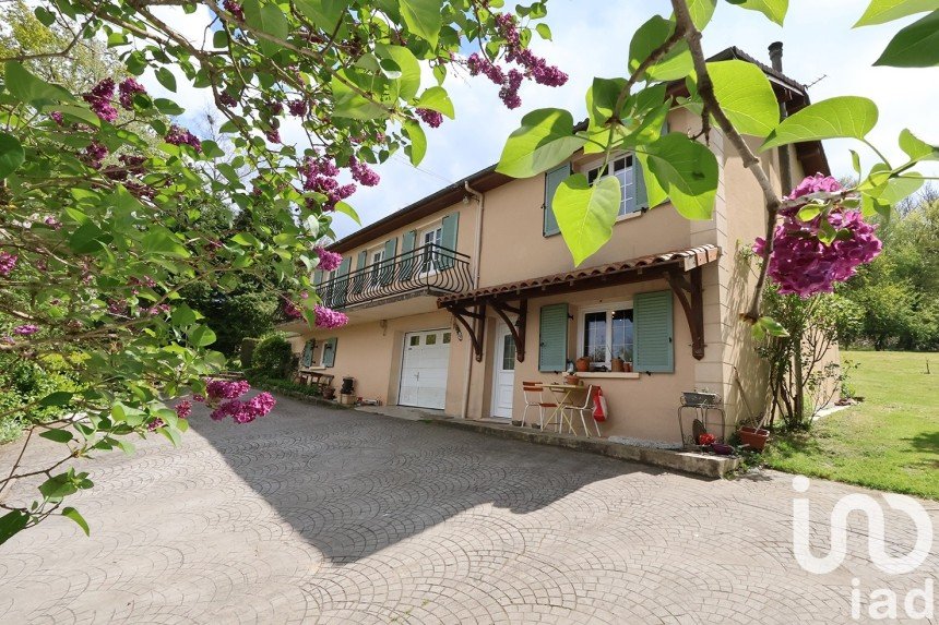 House 7 rooms of 130 m² in Eyjeaux (87220)