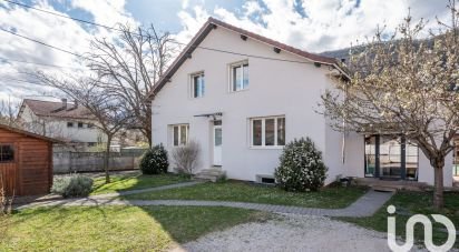 House 7 rooms of 207 m² in Vif (38450)