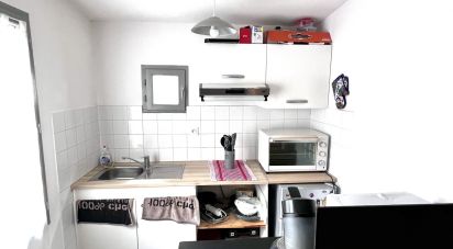 Apartment 1 room of 23 m² in Pauillac (33250)