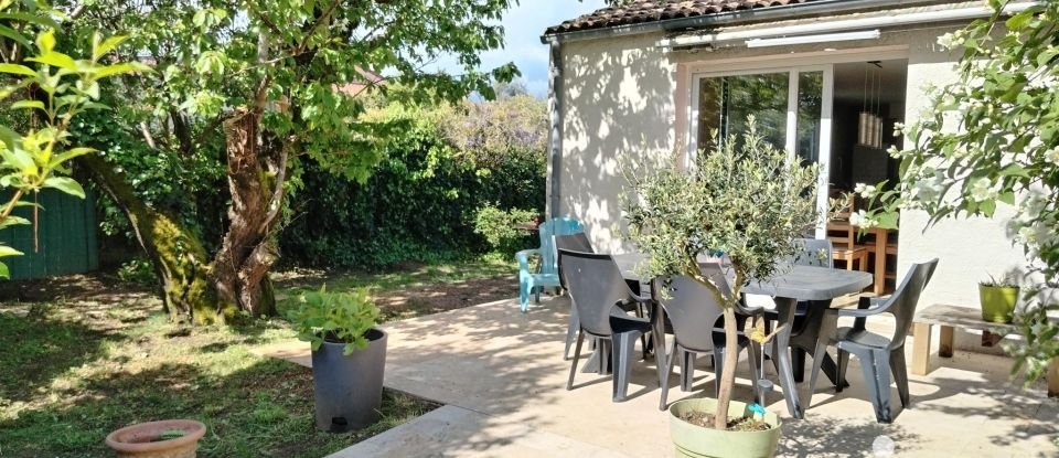 Traditional house 5 rooms of 100 m² in Sèvremoine (49230)
