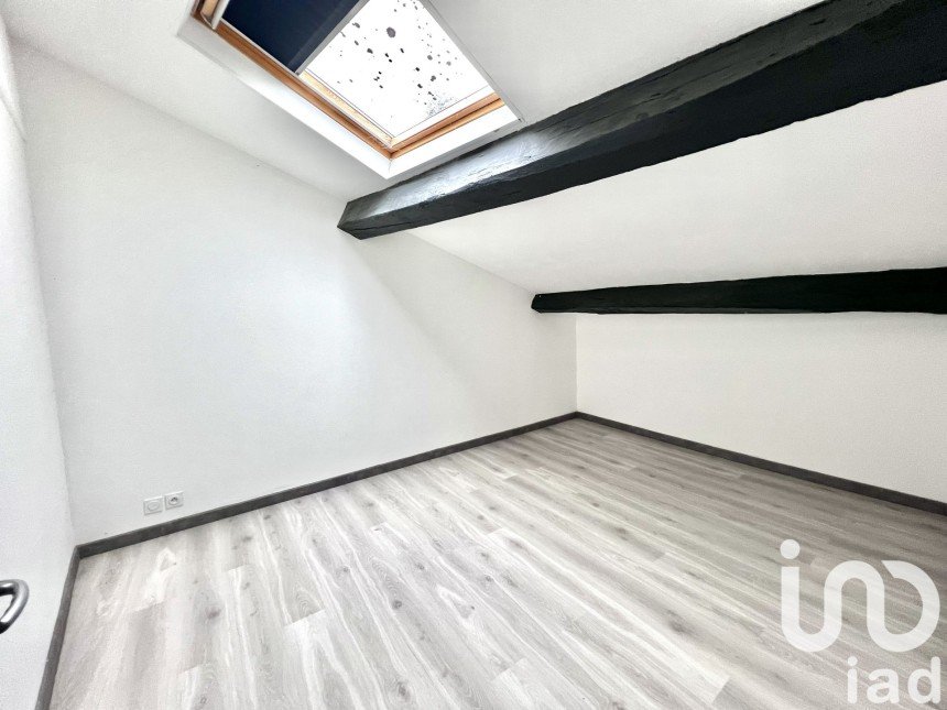 Apartment 2 rooms of 42 m² in Pauillac (33250)