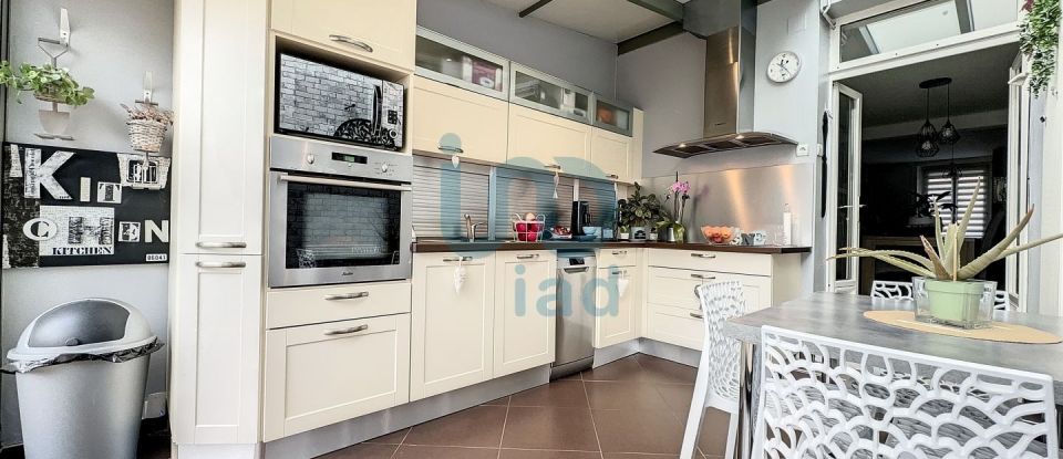 House 4 rooms of 95 m² in Charleville-Mézières (08000)