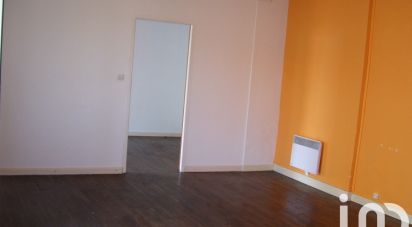 House 2 rooms of 64 m² in Saint-Jean-de-Thouars (79100)
