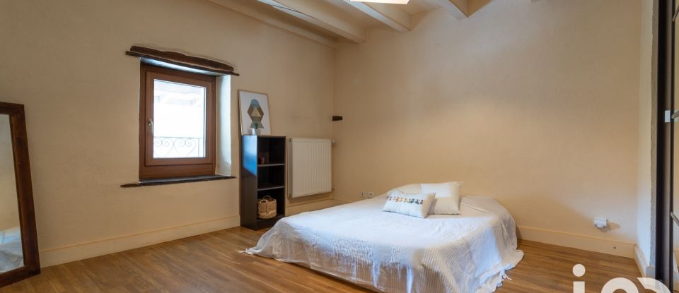 House 5 rooms of 197 m² in Dingy-en-Vuache (74520)