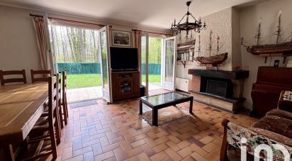 Traditional house 4 rooms of 90 m² in Magny-les-Hameaux (78114)