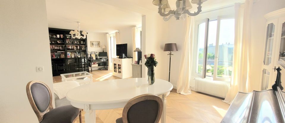 Appartement 5 pièces de 108 m² à Versailles (78000)