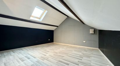 Maison 4 pièces de 75 m² à Bogny-sur-Meuse (08120)