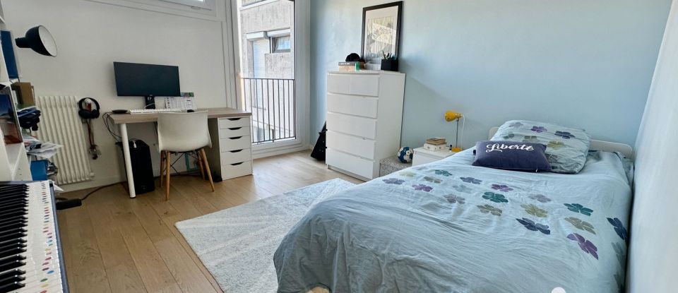 Apartment 5 rooms of 92 m² in Meudon (92190)