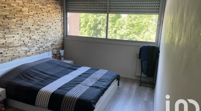 Apartment 4 rooms of 85 m² in Saint-Saulve (59880)