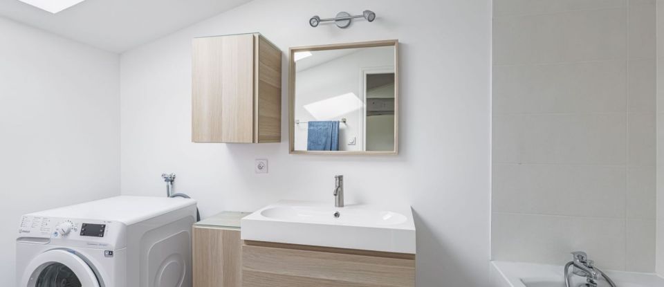 Apartment 4 rooms of 83 m² in Saint-Genis-les-Ollières (69290)