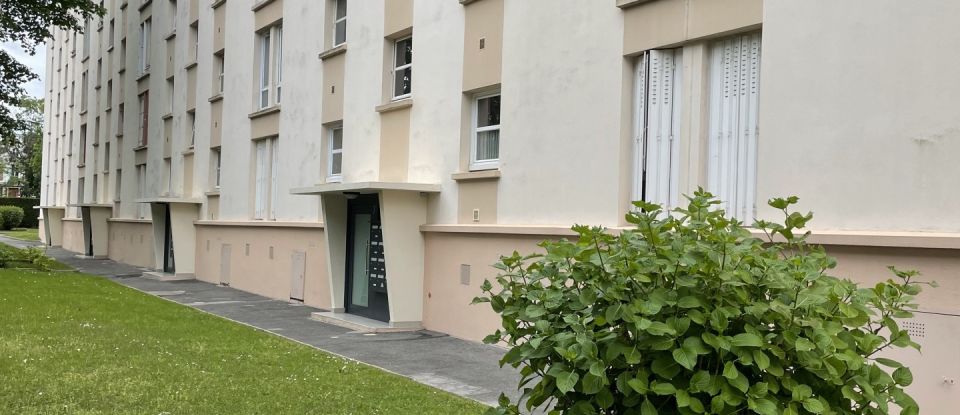 Apartment 3 rooms of 53 m² in Livry-Gargan (93190)