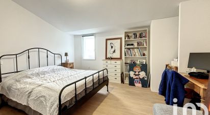 Apartment 4 rooms of 90 m² in Saint-Médard-en-Jalles (33160)