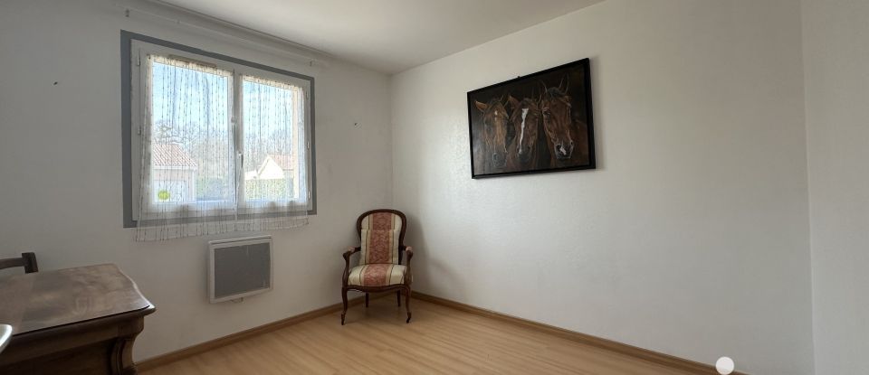House 4 rooms of 81 m² in Le Palais-sur-Vienne (87410)