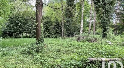 Land of 813 m² in Les Mesnuls (78490)