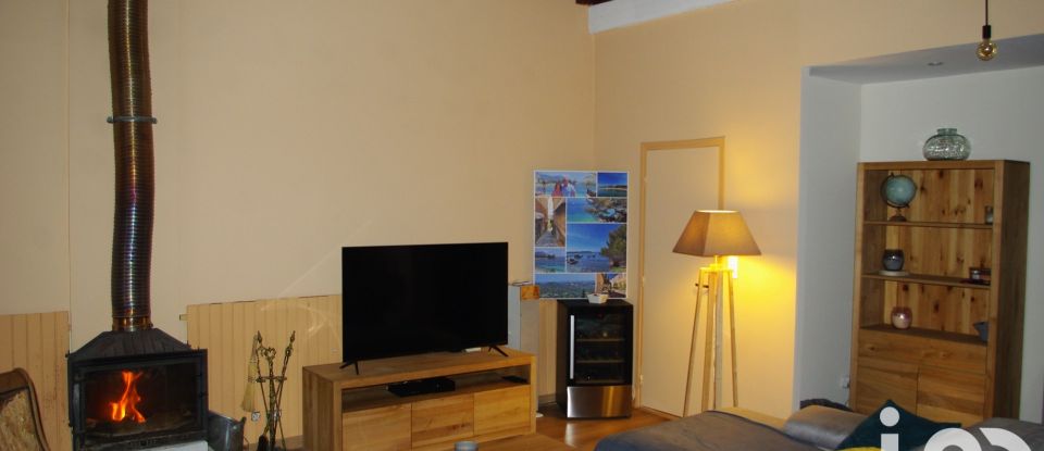 Appartement 4 pièces de 114 m² à Mèze (34140)