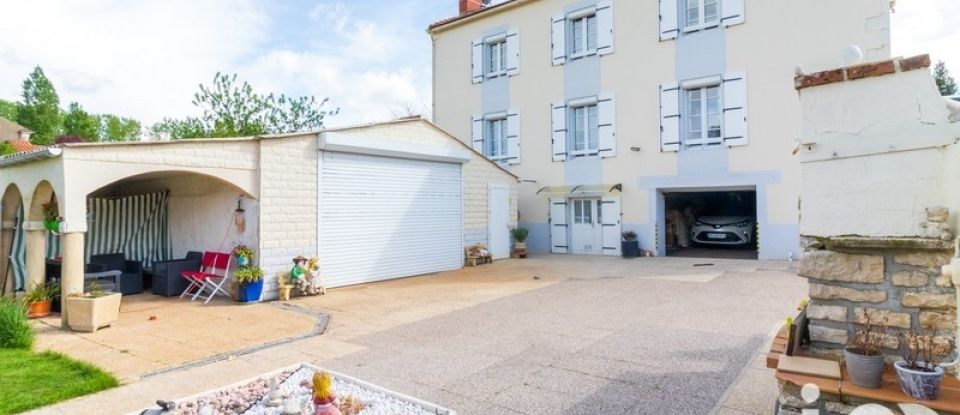 Maison 6 pièces de 160 m² à Mouzeuil-Saint-Martin (85370)