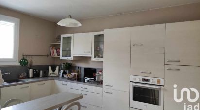 Town house 3 rooms of 81 m² in Orléans (45000)