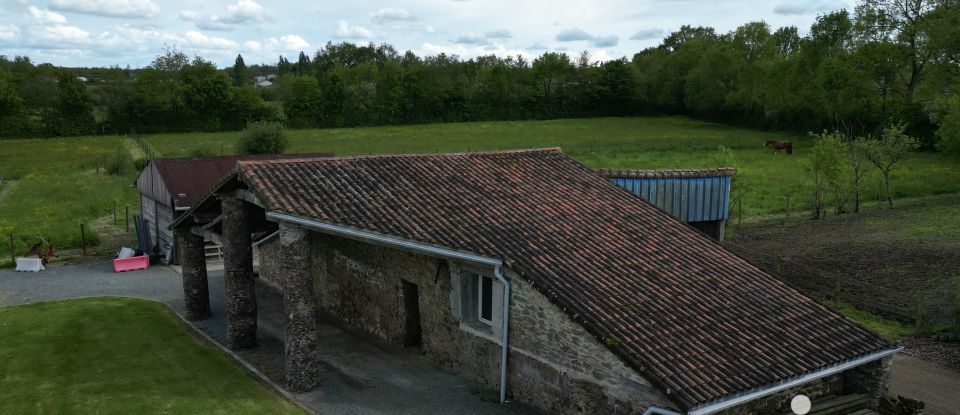 Maison de village 12 pièces de 200 m² à La Merlatière (85140)