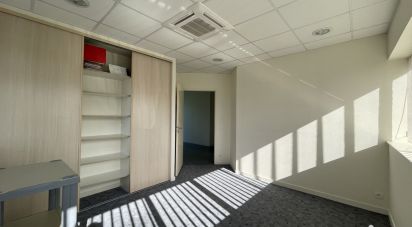 Offices of 123 m² in Betton (35830)