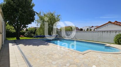 Traditional house 6 rooms of 170 m² in Châtelaillon-Plage (17340)