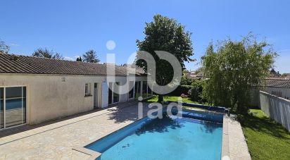 Traditional house 6 rooms of 170 m² in Châtelaillon-Plage (17340)