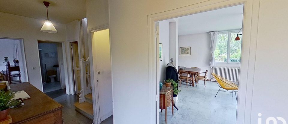 Maison 9 pièces de 160 m² à Fontainebleau (77300)