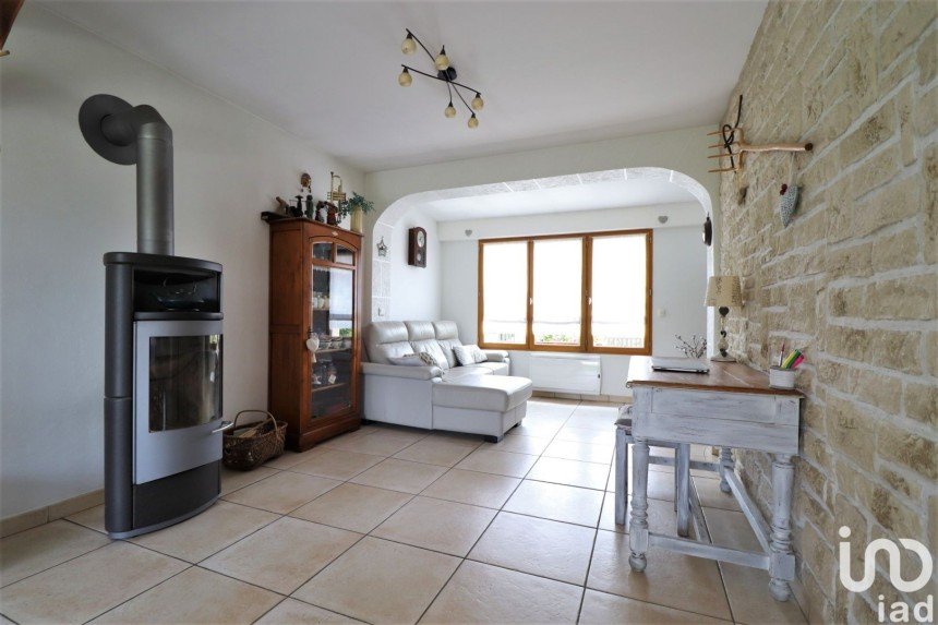 Traditional house 6 rooms of 121 m² in Saint-Michel-sur-Orge (91240)