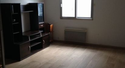 Appartement 1 pièce de 60 m² à Quimper (29000)