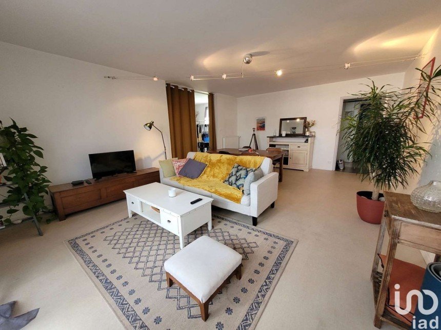 Appartement 4 pièces de 92 m² à Lannion (22300)