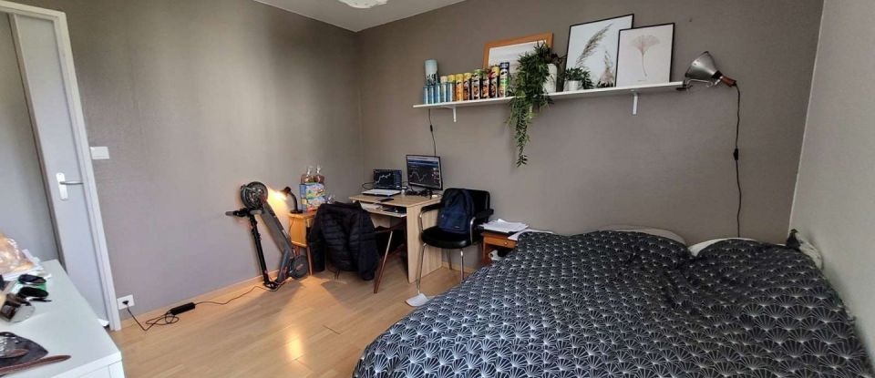 Apartment 4 rooms of 92 m² in Lannion (22300)