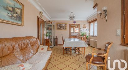 Traditional house 7 rooms of 173 m² in Saint-Pierre-en-Faucigny (74800)