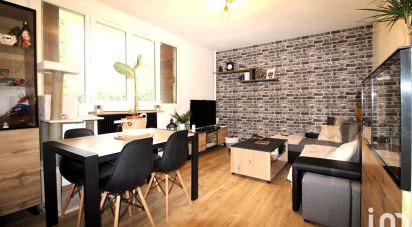 Apartment 3 rooms of 57 m² in Combs-la-Ville (77380)