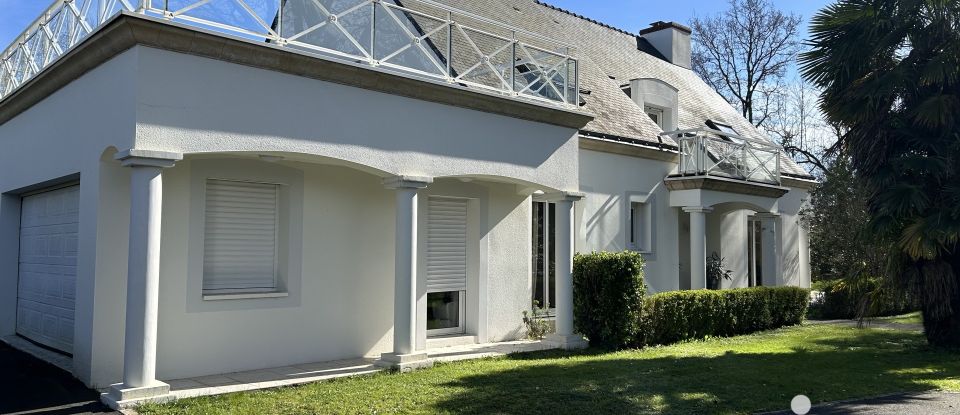House 8 rooms of 190 m² in La Chapelle-sur-Erdre (44240)