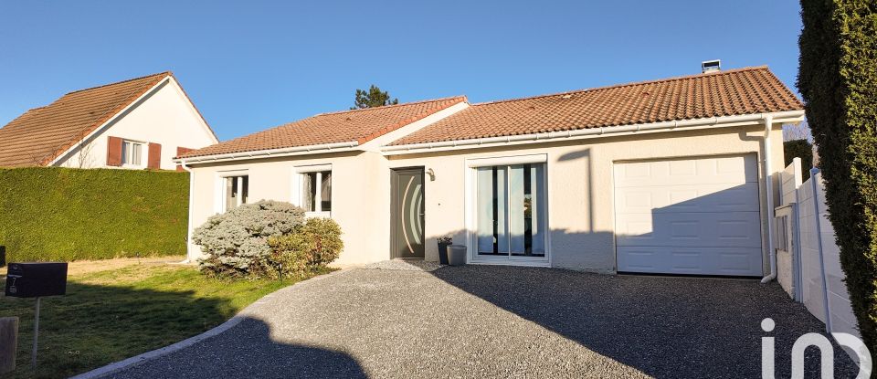Maison traditionnelle 5 pièces de 100 m² à Saint-Just-Saint-Rambert (42170)