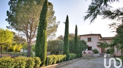 Country house 10 rooms of 323 m² in Uzès (30700)