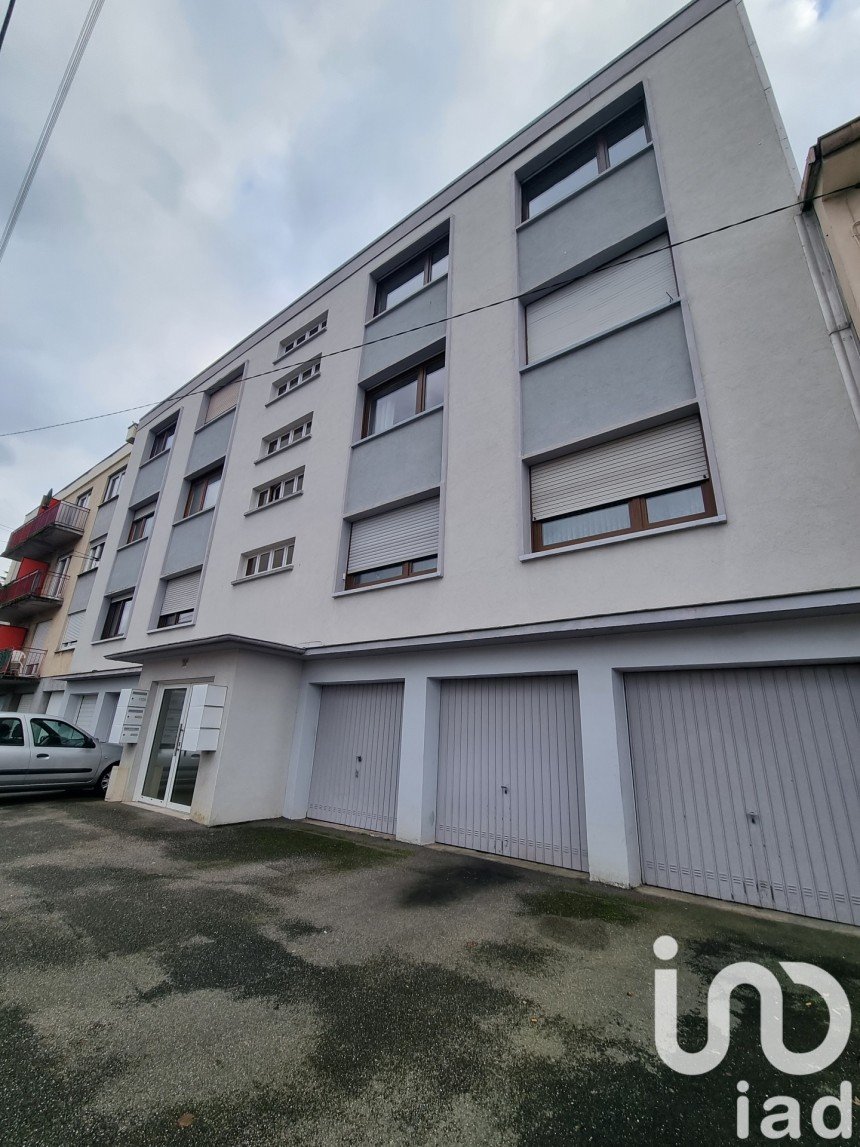 Apartment 3 rooms of 61 m² in Forbach (57600)