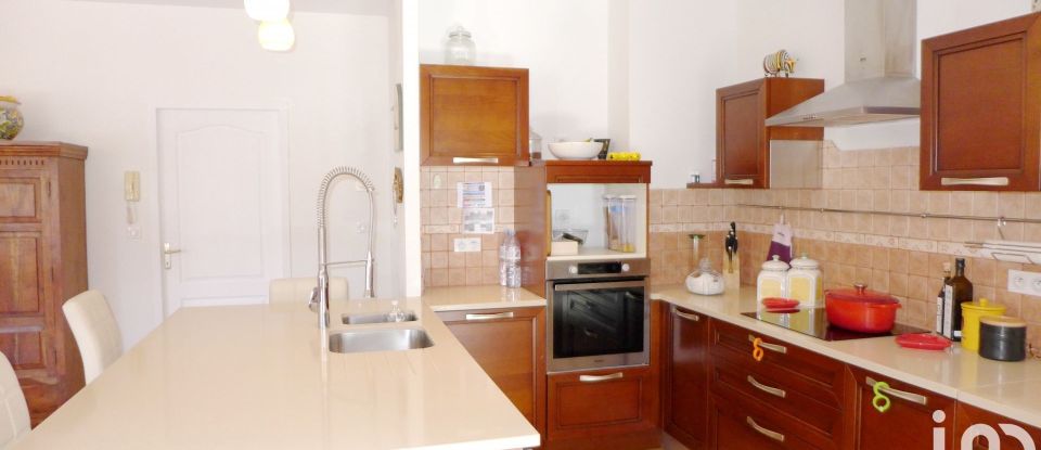 House 7 rooms of 148 m² in Buxerolles (86180)