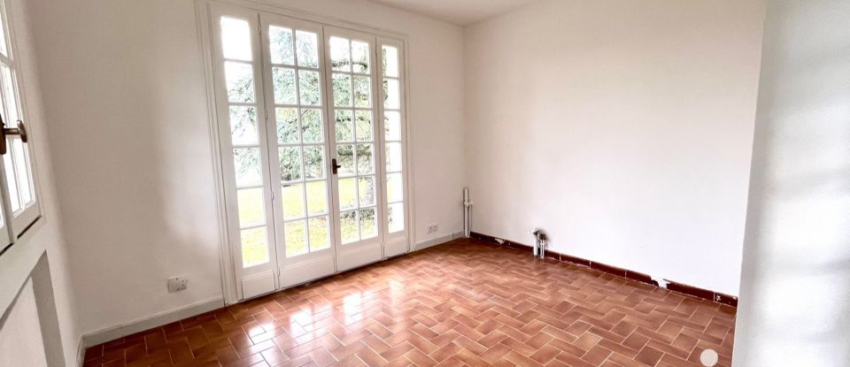 Traditional house 8 rooms of 231 m² in Veauche (42340)