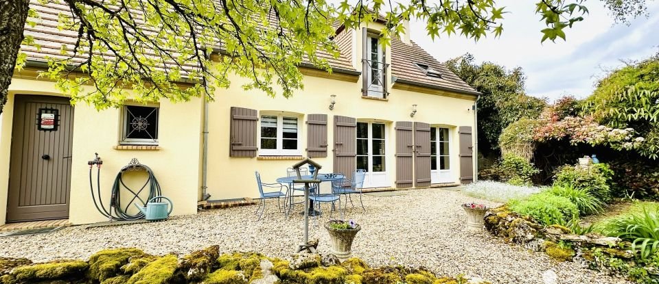 Traditional house 5 rooms of 128 m² in Lardy (91510)