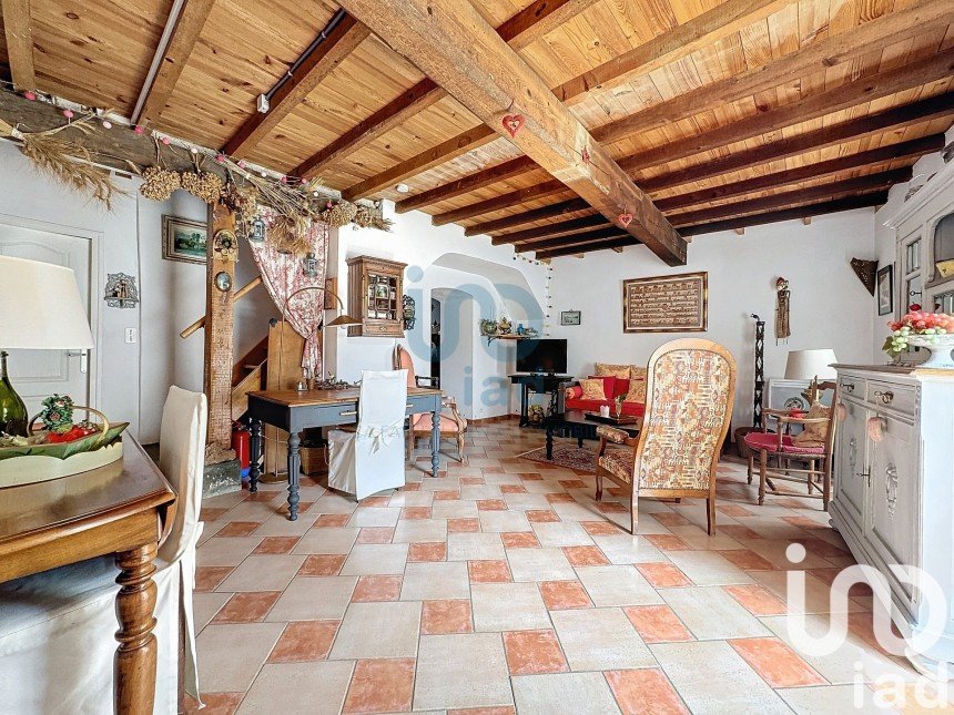 Maison de village 5 pièces de 87 m² à Labastide-d'Anjou (11320)
