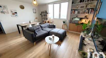 Appartement 3 pièces de 69 m² à Mons-en-Barœul (59370)