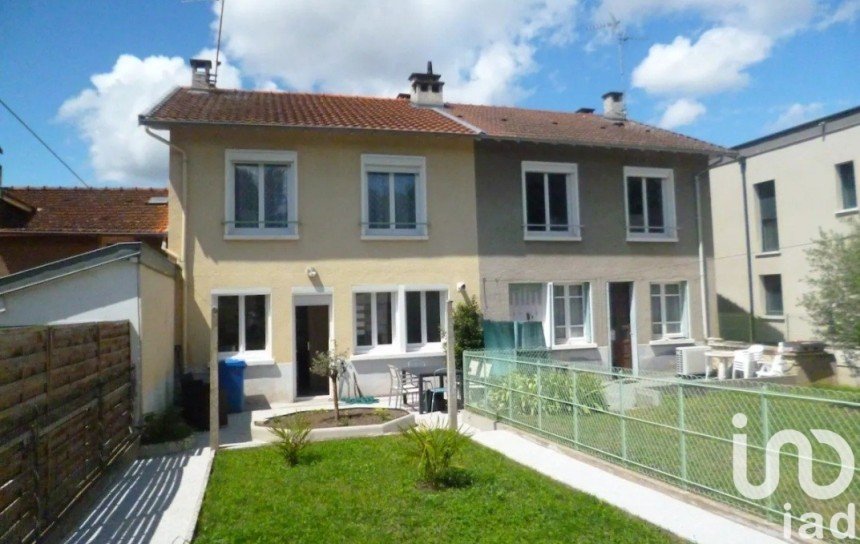 Town house 4 rooms of 90 m² in Limoges (87000)
