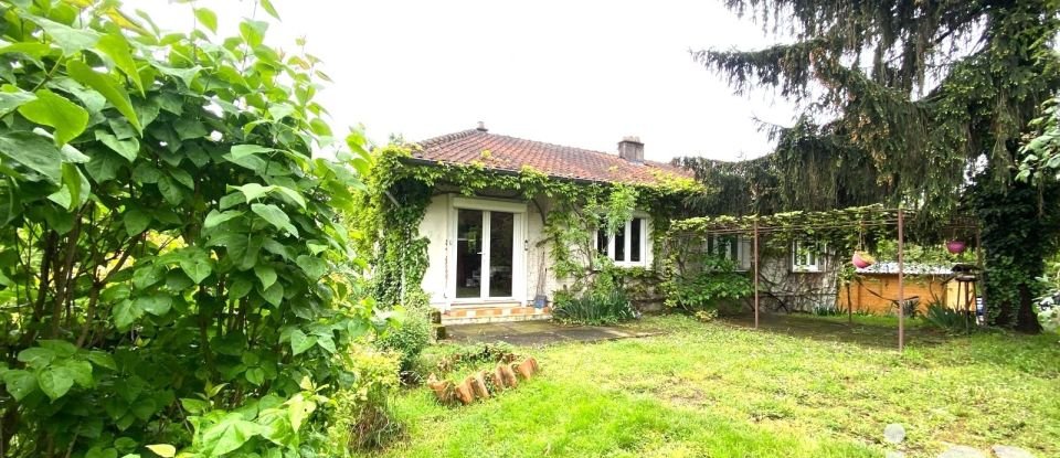 House 5 rooms of 113 m² in La Grand-Croix (42320)